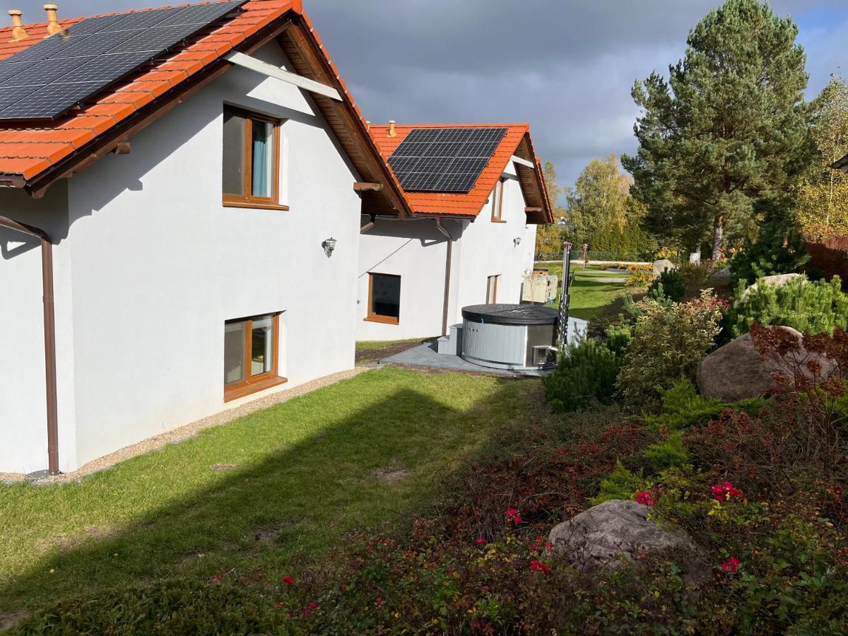 Malinowe Wzgorze Domki 90 M2 Z Sauna I Balia Krzeszna Eksteriør billede