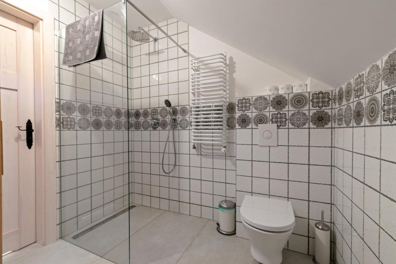 Malinowe Wzgorze Domki 90 M2 Z Sauna I Balia Krzeszna Eksteriør billede