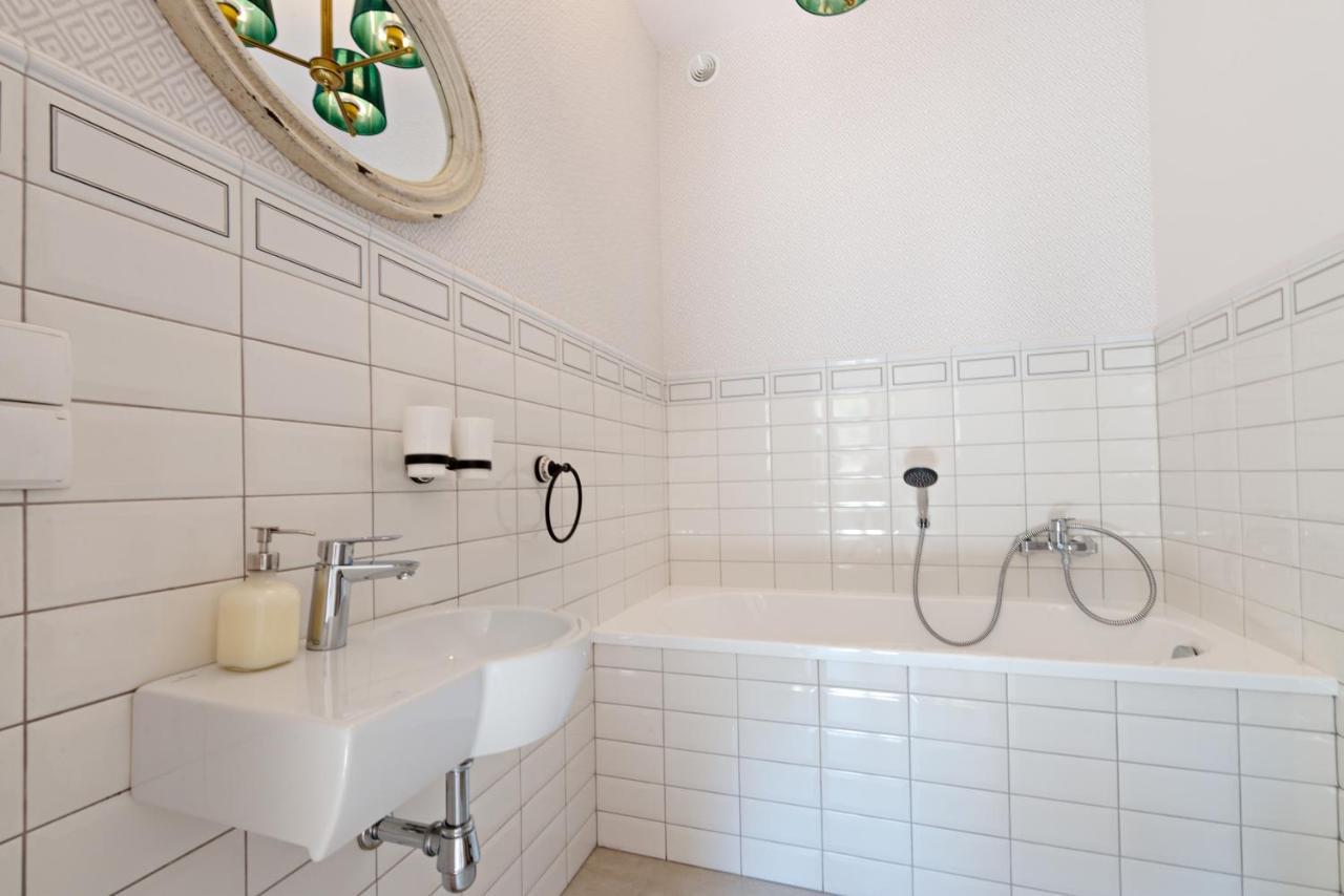Malinowe Wzgorze Domki 90 M2 Z Sauna I Balia Krzeszna Eksteriør billede